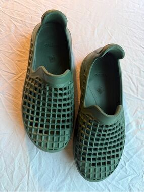 Lusso Cloud Scenario Slip-On Clogs Green Waterproof Comfort Shoes Size 10 Men’s